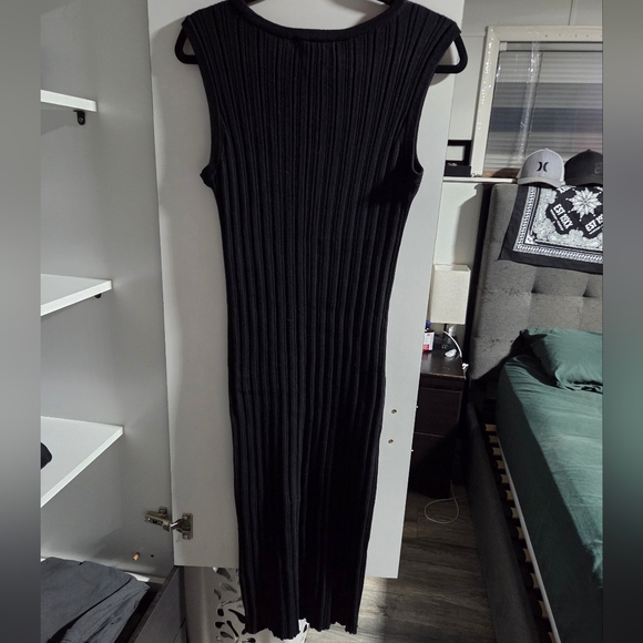 Joe Fresh Black Ribbed Midi Dress - Picture 2 of 3